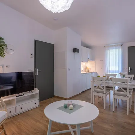 Les Charmes C18 - Le Val Joly Сasa de vacaciones